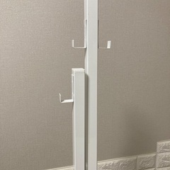ハンガーラックの画像