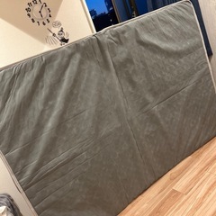 ダブルベッドマットレスの画像