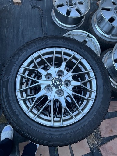 希少！BBS 16インチ　トヨタ純正　WINRUNタイヤ　2024年製　1000キロの使用　　 R330 205/55R16