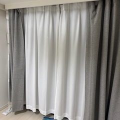 カーテンの画像
