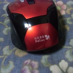 ●無料● 中古 訳あり YAMADA HERB Relax ワイヤレスマウス R201-150445 （レシーバー付き）差し上げます。の画像