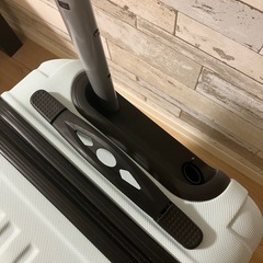 【譲渡決定】取っ手が壊れたキャリーケースの画像