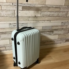 【譲渡決定】取っ手が壊れたキャリーケースの画像
