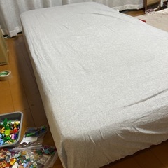 無印シングルベッドの画像