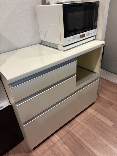 パモウナ　食器棚