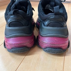 balenciagaトリプルエス　22.5の画像