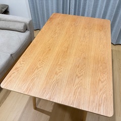購入から4ヶ月RASIK人気ダイニングテーブルの画像