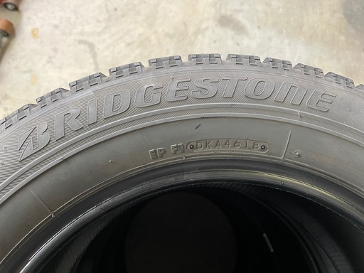 913-4)はめ替え込み！215/60R16 ブリヂストンブリザックスタッドレス4
