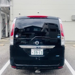 日産セレナC26の画像