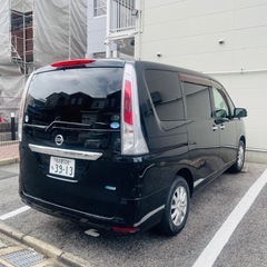 日産セレナC26の画像