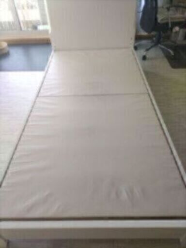 札幌市近近郊にお住まいの方限定！送料無料！シングルベッドフレーム