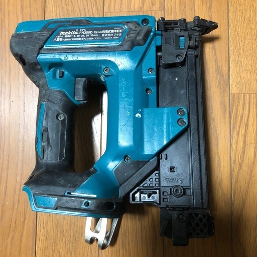 makita    面木打ちフィニッシュネイラ