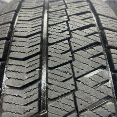 BS BRIDGESTONE BLIZZAK VRX2 205/60R16 16インチ スタッドレス 4本 22年製 レガシィB4 SAI MAZDA3 ヴォクシー プリウスα ノア等 (STN028)の画像