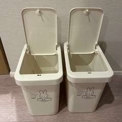 ミッフィー フタ付き ゴミ箱　2個の画像