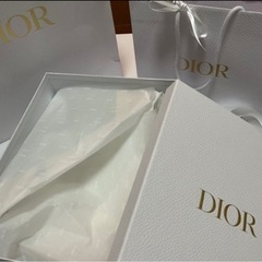Dior ショッピングバックの画像