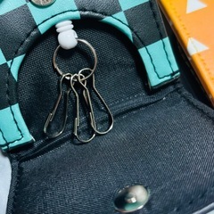 【新品】鬼滅の刃キーケース4点セット炭治郎＆善逸＆伊之助＆煉獄の画像
