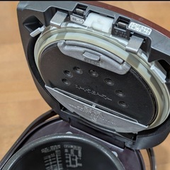 HITACHI炊飯器5.5合
の画像