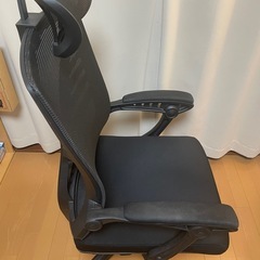 オフィスチェア メッシュ ヘッドレスト付きの画像