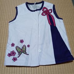 キッズ服　１２０　２の画像
