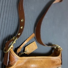 COACH コーチ ショルダーバッグ ブラウン シグネチャーの画像