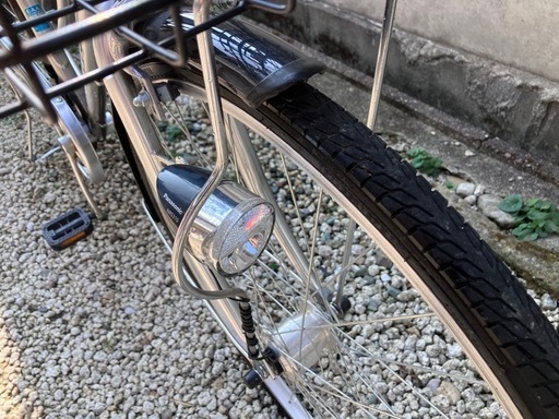 657、ママチャリ27インチシルバー
