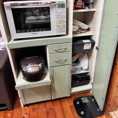 食器棚の画像