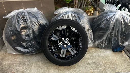 さらに！値下げしました！デリカD:5 シャモニー　新車外し　タイヤホイール 4本セット　ヨコハマGEOLANDER SUV G055 225/55 R18 98H G055E 225/55/18R