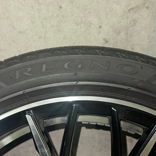 REGNO 225/45R18   タイヤホイールセット　4本