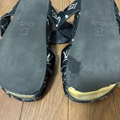 サンダル　靴　ルイヴィトンの画像