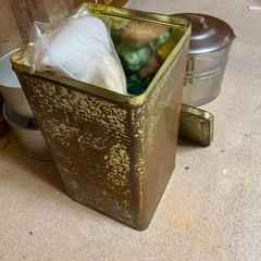 またまた出ました。大量の毛糸など。の画像