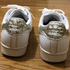 決まりました✨スニーカーadidasの画像