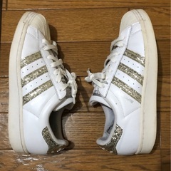 決まりました✨スニーカーadidasの画像