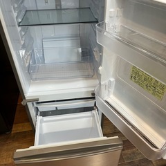 シャープ製　ノンフロン冷凍冷蔵庫の画像