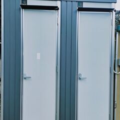 屋外トイレの画像