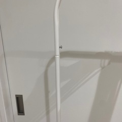 IKEAハンガーラック➕木製ハンガーの画像