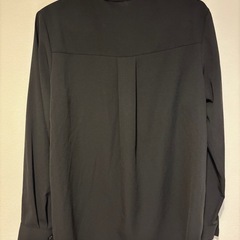 GU黒長袖レディース⭐︎未使用の画像