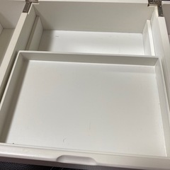 鏡付き小物入れの画像