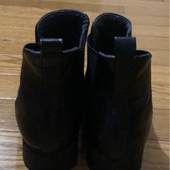 ショートブーツの画像