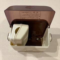 Combi 哺乳瓶用消毒ケースの画像
