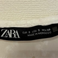 ZARA 刺繍入りホワイト五分袖シャツ Sサイズの画像