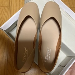 試着のみ　ベージュパンプス　23センチ？？の画像
