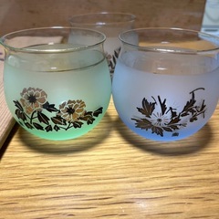 昭和レトロ　マットな丸いグラス　5個セットの画像