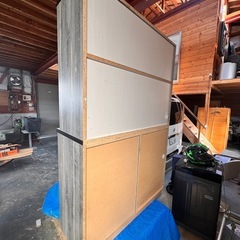 3枚扉キッチンボード　食器棚　土井インテリア工業 
の画像