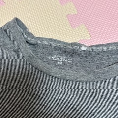 グレー　160サイズ　半袖Tシャツ
の画像