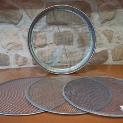 30cm ステンレス製本体＋金属製ふるい網4枚セットの画像