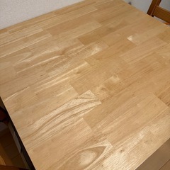 IKEA テーブル+チェア2脚セット の画像