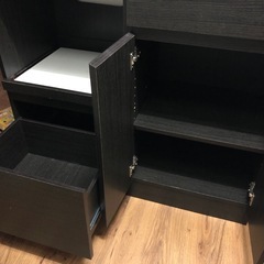食器棚の画像