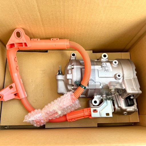 【 新品未使用 】　ホンダ純正 ハイブリッド車用　エアコン 電動コンプレッサー 38810-5KP-J01