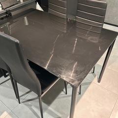 ダイニングテーブルセット4人掛けの画像