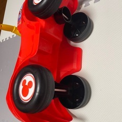 ミッキーマウスの乗用玩具ユーズドの画像